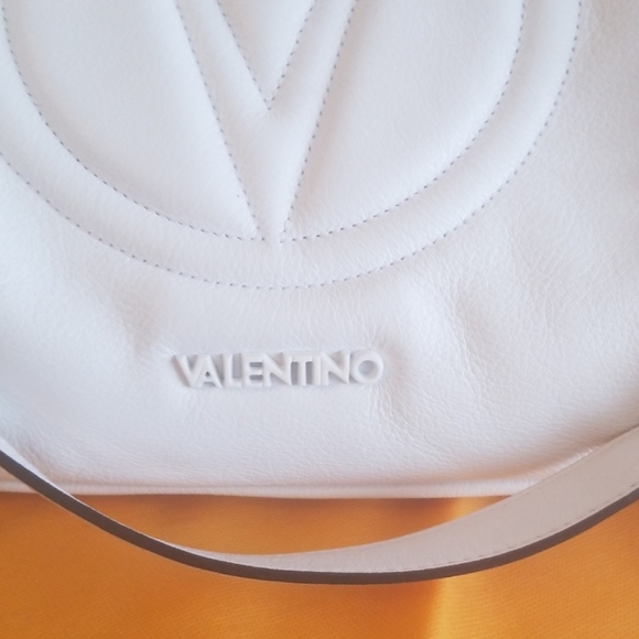 Beautiful white Valentino by Mario Valentino bag - Picture 2 of 5